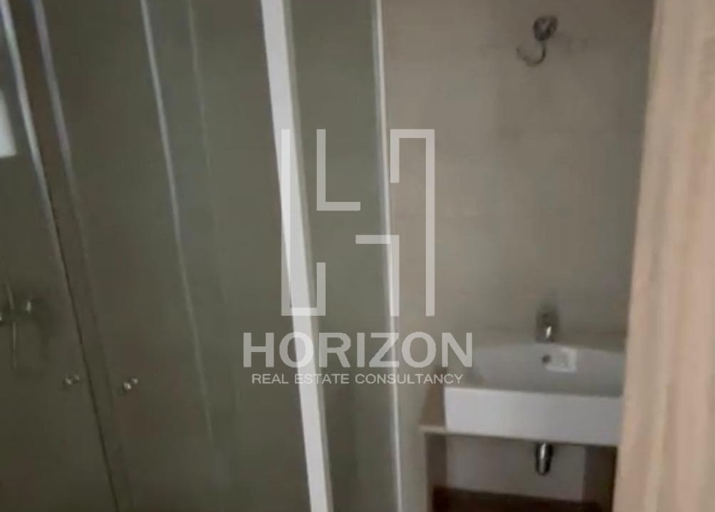 بنتهاوس رووف للإيجار فى كمبوند فيفث سكويرالمراسم القاهرة الجديدة