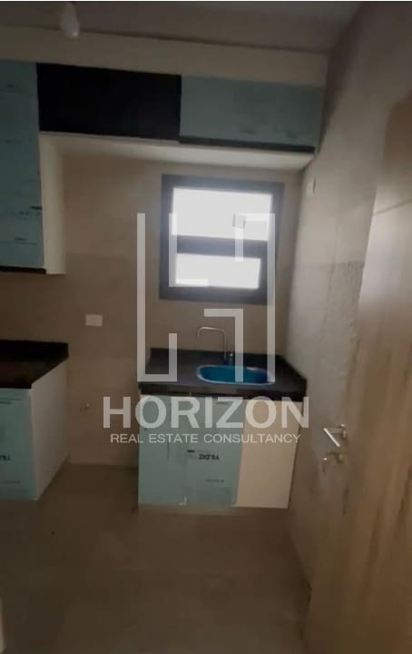 Penthouse for rent in Fifth Square AlMarasem New Cairo  (6)