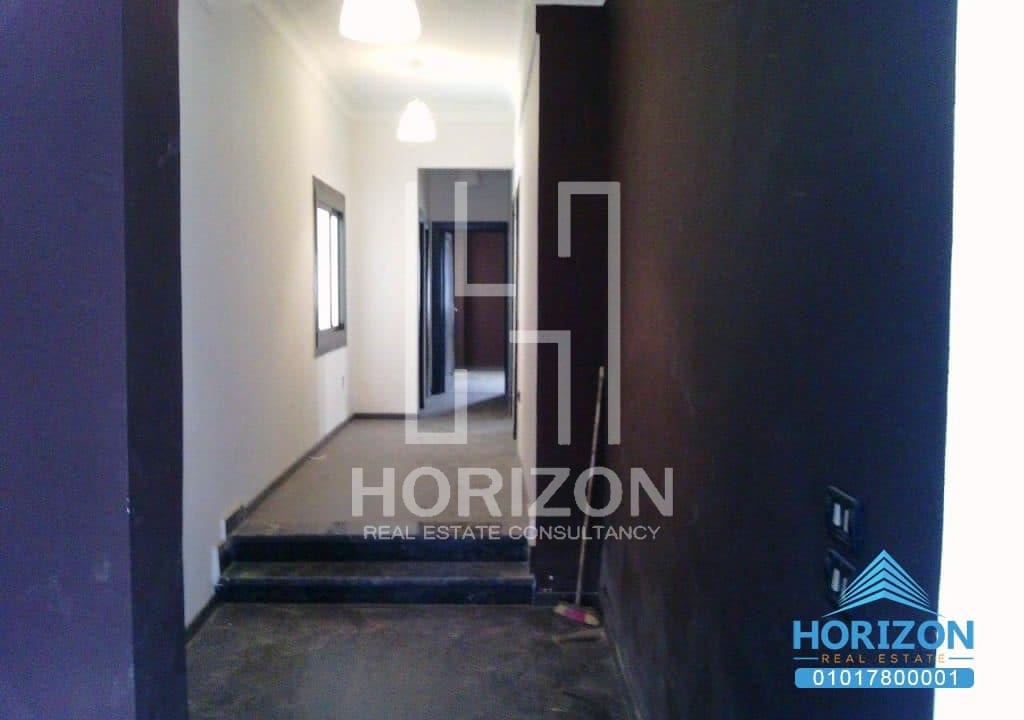 Apartment 200 m in Villas district New Cairo