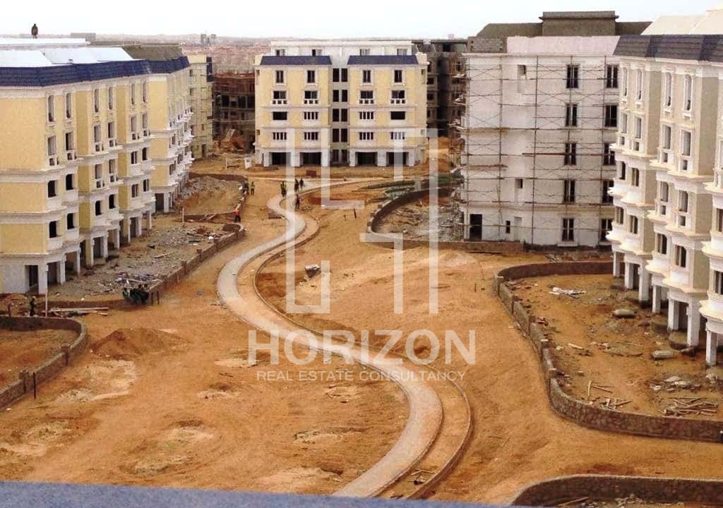 Penthouse Prime location in Mountain View Hyde Park New Cairo