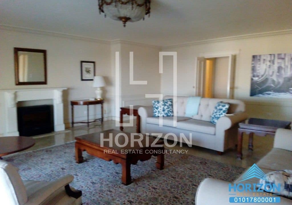 Villa with swimming pool in Rehab City type U New Cario