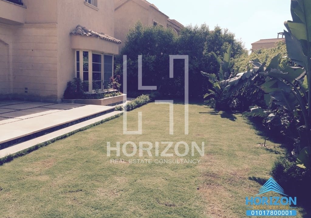 Villa for sale in Madinaty type U New Cairo