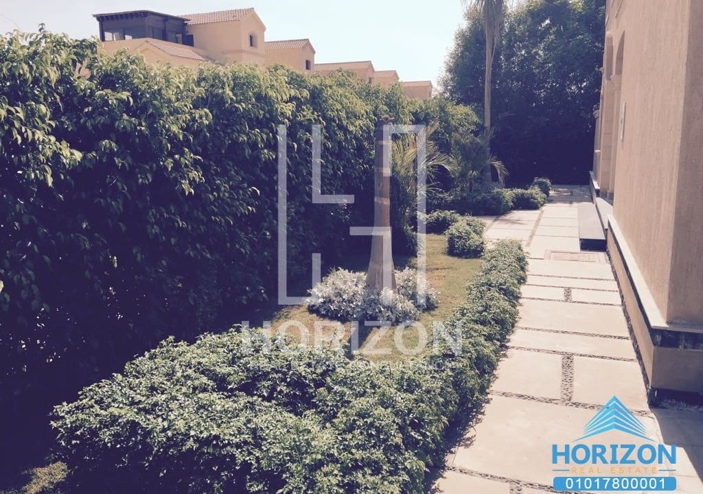 Villa for sale in Madinaty type U New Cairo