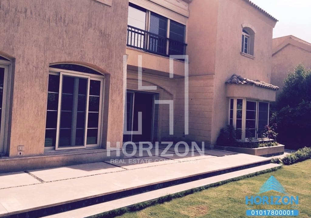 Villa for sale in Madinaty type U New Cairo