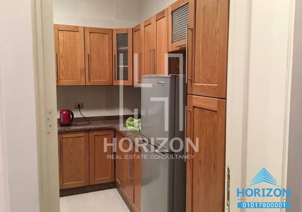 Pent house for rent in Village Gate Palm Hills
