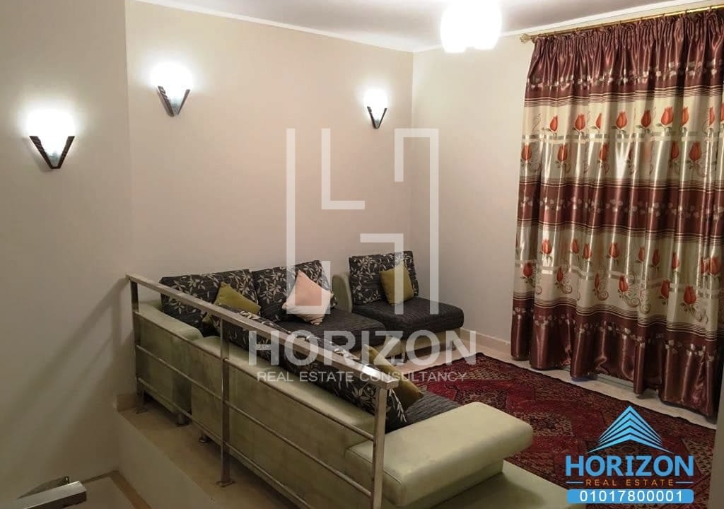 Pent house for rent in Village Gate Palm Hills