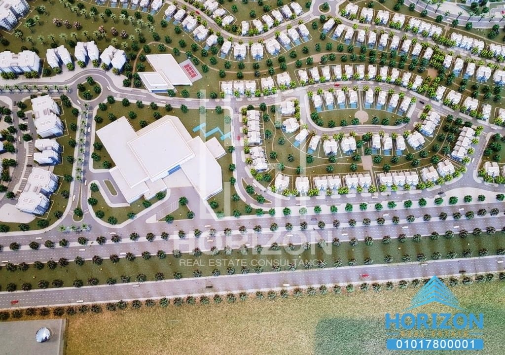 Town house Mazoneit in Hyde Park New Cairo