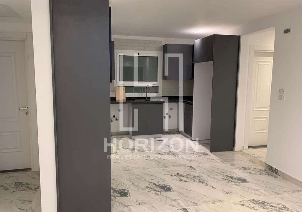 شقة للبيع فى كمبوند هايد بارك القاهرة الجديدة