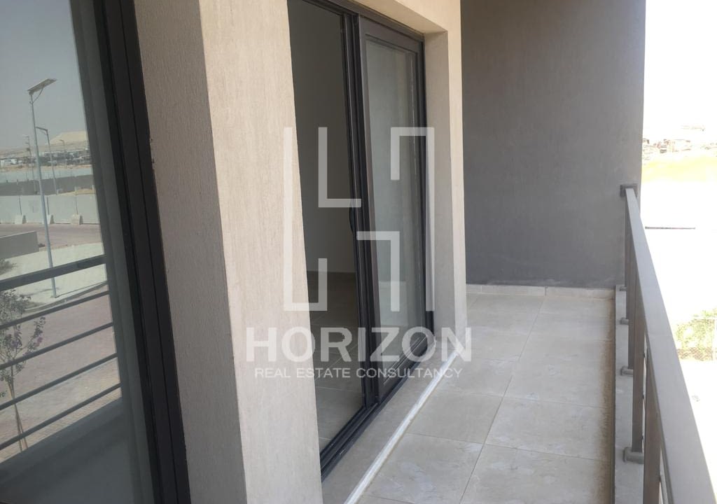 بنتهاوس للبيع فى كمبوند فيفث سكوير المراسم التجمع الخامس