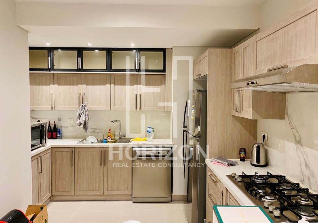 شقة للايجار في كمبوند ميفيدا اعمار القاهرة الجديدة