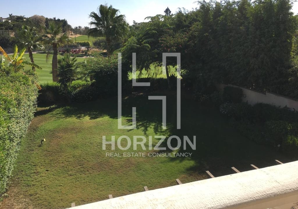 توين هاوس للإيجار فى كمبوند القطامية هايتس القاهرة الجديدة