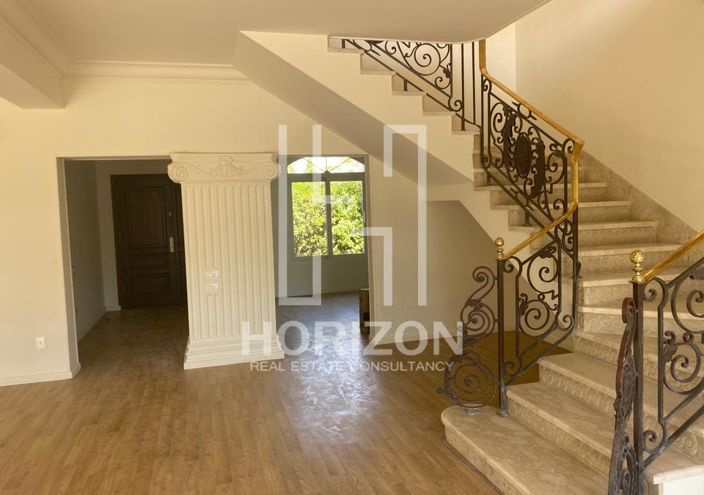 توين هاوس للإيجار فى كمبوند القطامية هايتس القاهرة الجديدة