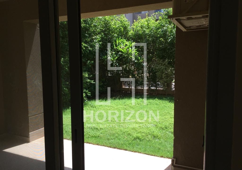 شقة بجاردن للبيع فى كمبوند ذا فيلدج بالم هيلز القاهرة الجديدة