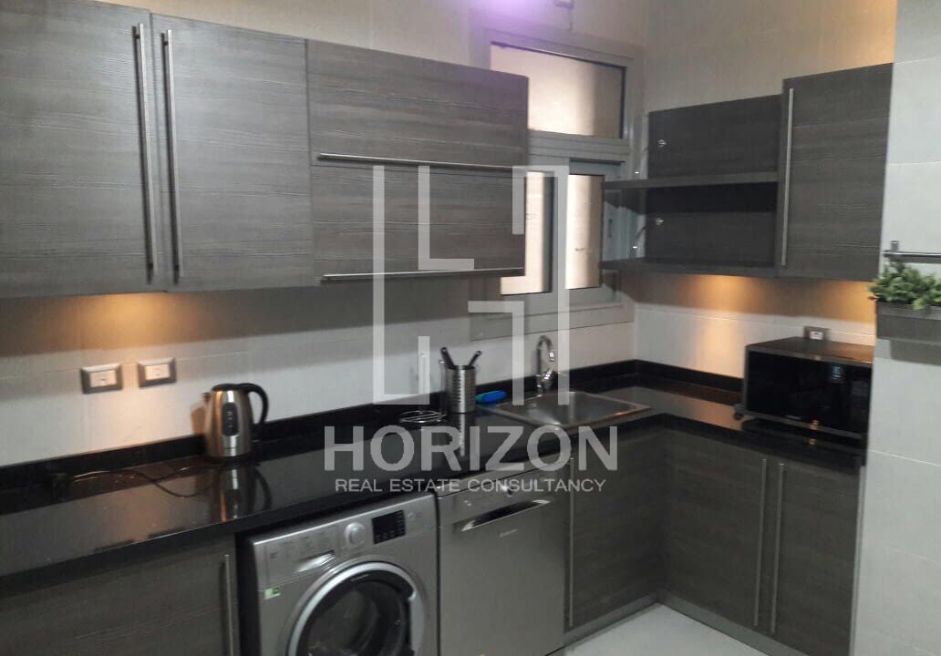 شقة بجاردن للايجار في كمبوند فيلدج جيت بالم هيلز القاهرة الجديدة