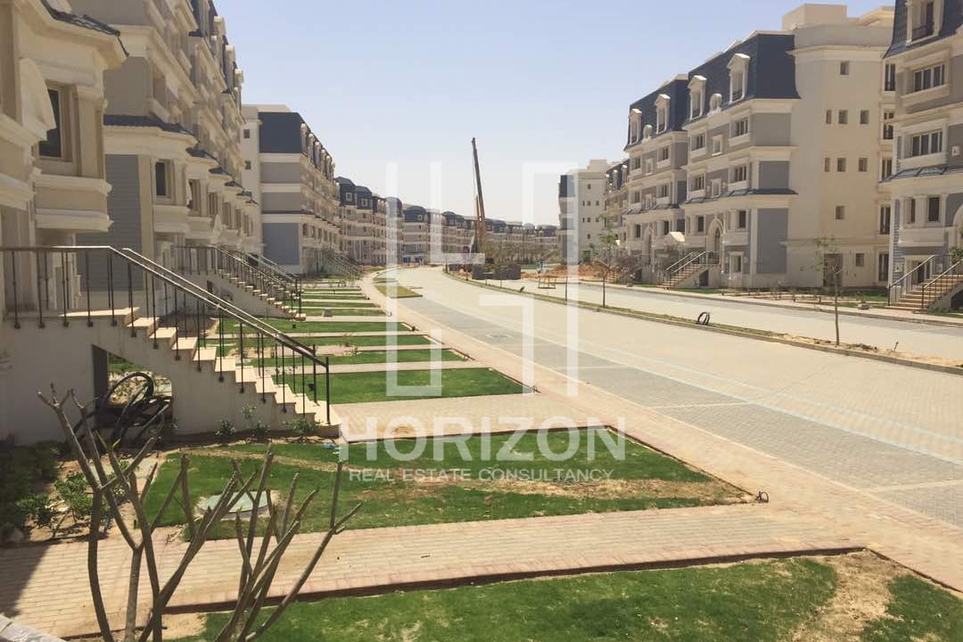 Apartment corner in Mountain View Hyde Park