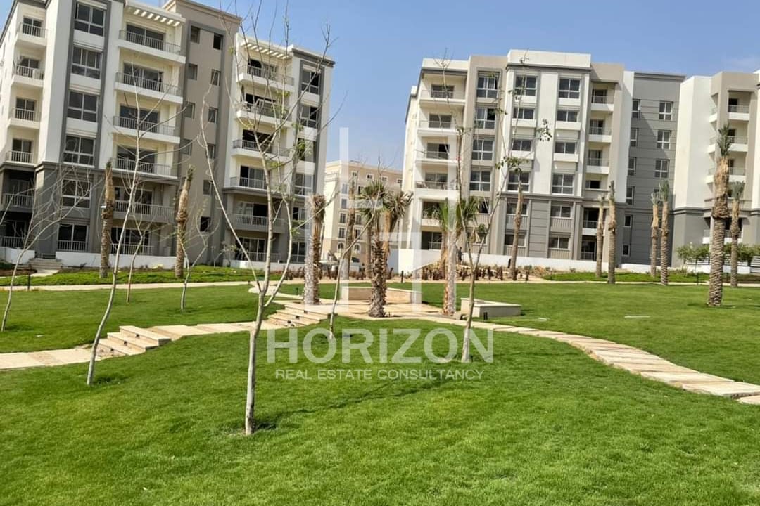 شقة للبيع هايد بارك