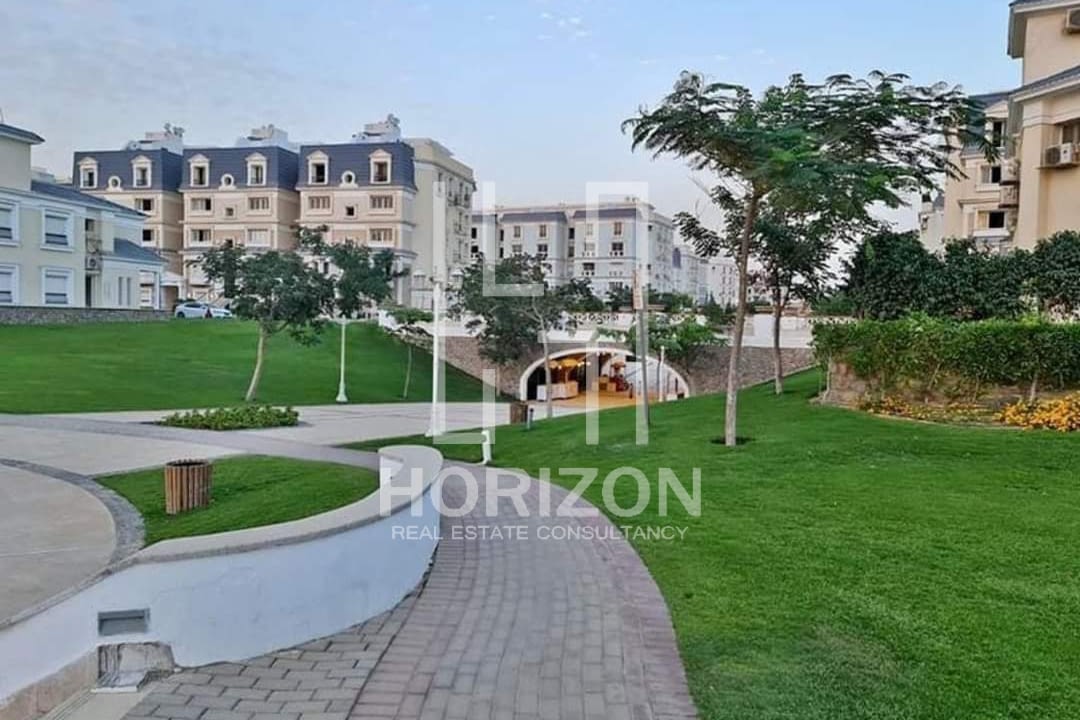 I Villa garden for sale in Mountain View Hyde Park MVHP