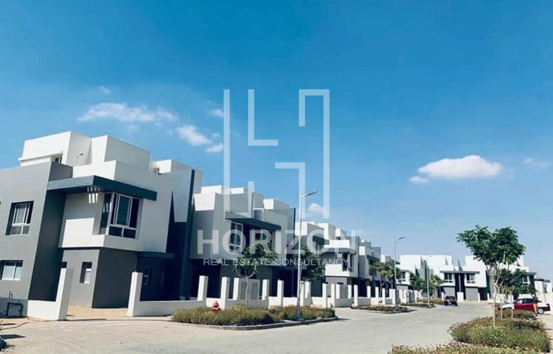 تاون هاوس فى هايد بارك القاهرة الجديدة