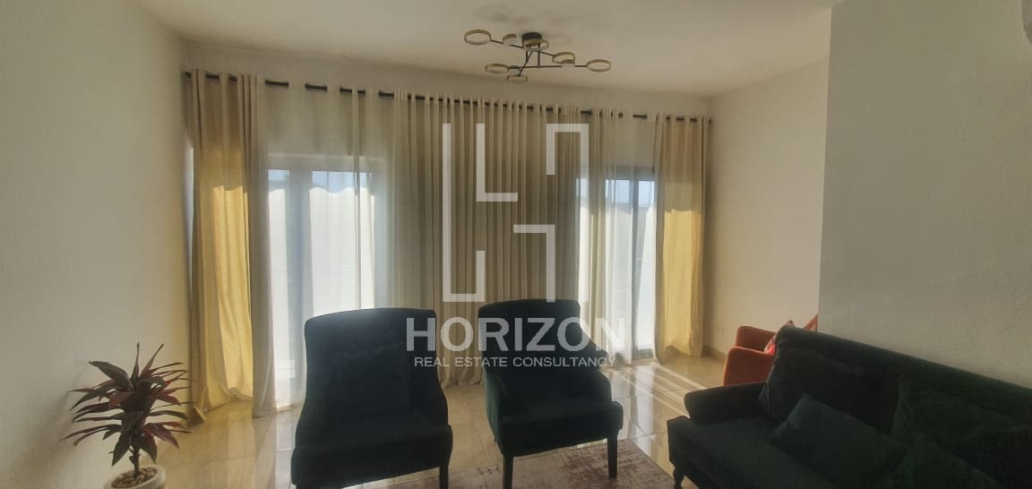 شقة للبيع فى كمبوند فيفث سكوير المراسم