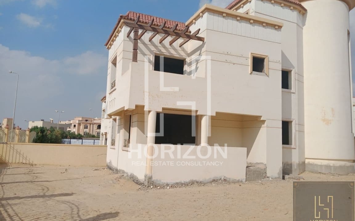 Villa For Sale In Riviera Heights New Cairo