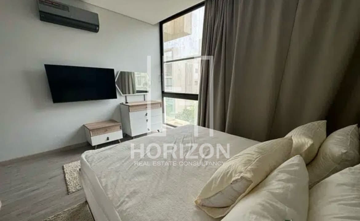 شقة للايجار في كمبوند ليك فيو ريزيدنس