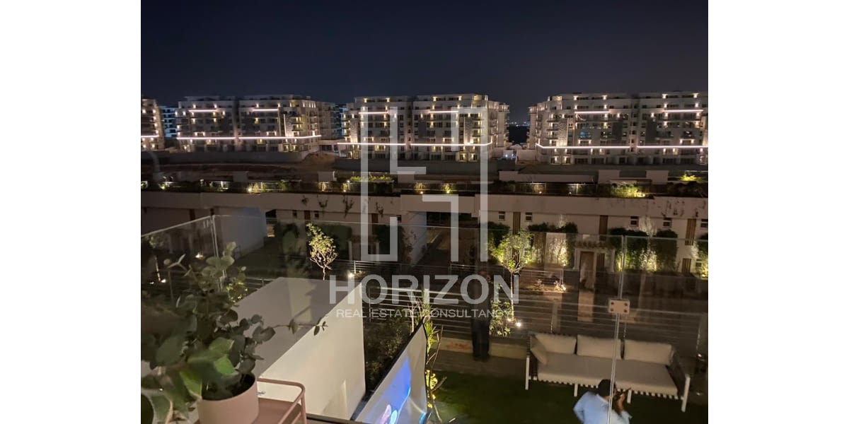 Apartment for sale in Compound Mountain View Icity New Cairo