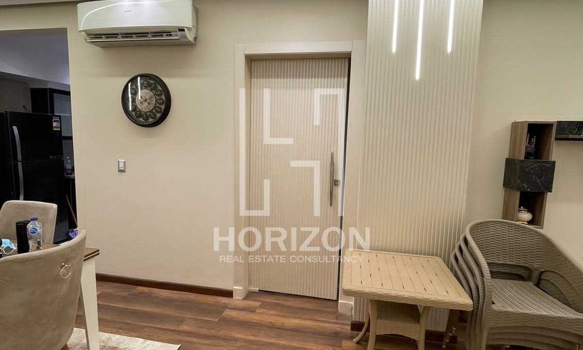 ستوديو للإيجار فى كمبوند فيلدج جيت | Horizon Estate