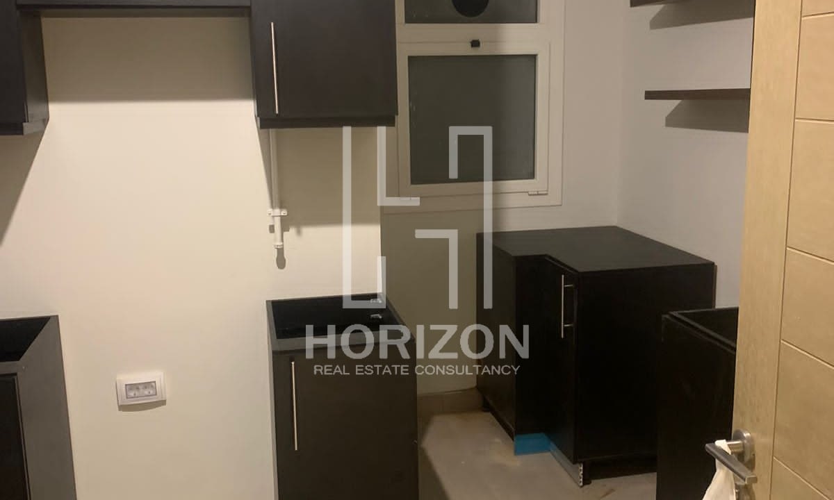 شقة للايجار في كمبوند ميفيدا القاهرة الجديدة