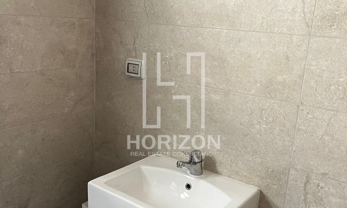 كمبوند فيفث سكوير المراسم