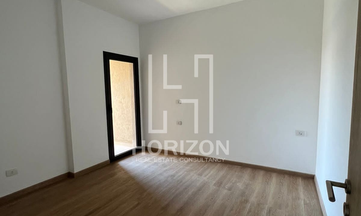 بنتهاوس للبيع فى كمبوند فيفث سكوير المراسم التجمع الخامس القاهرة الجديدة