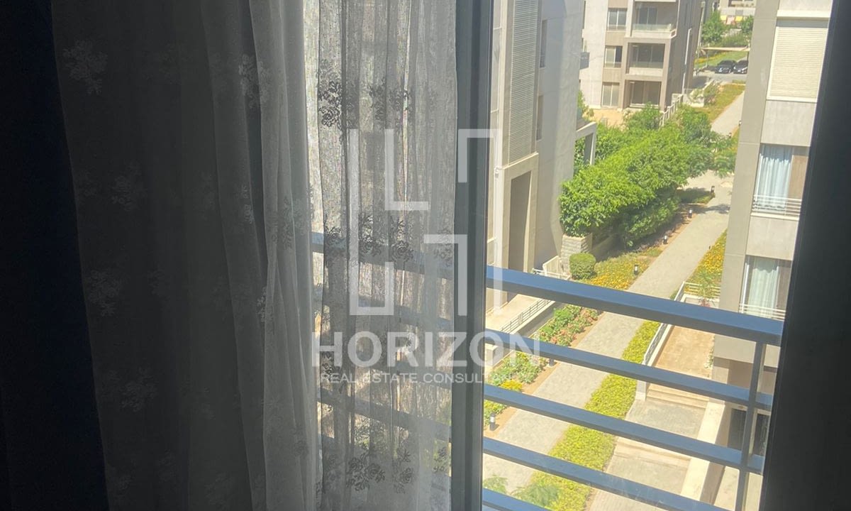 شقة للبيع في كمبوند فيليدج جاردن القاطمية القاهرة الجديدة