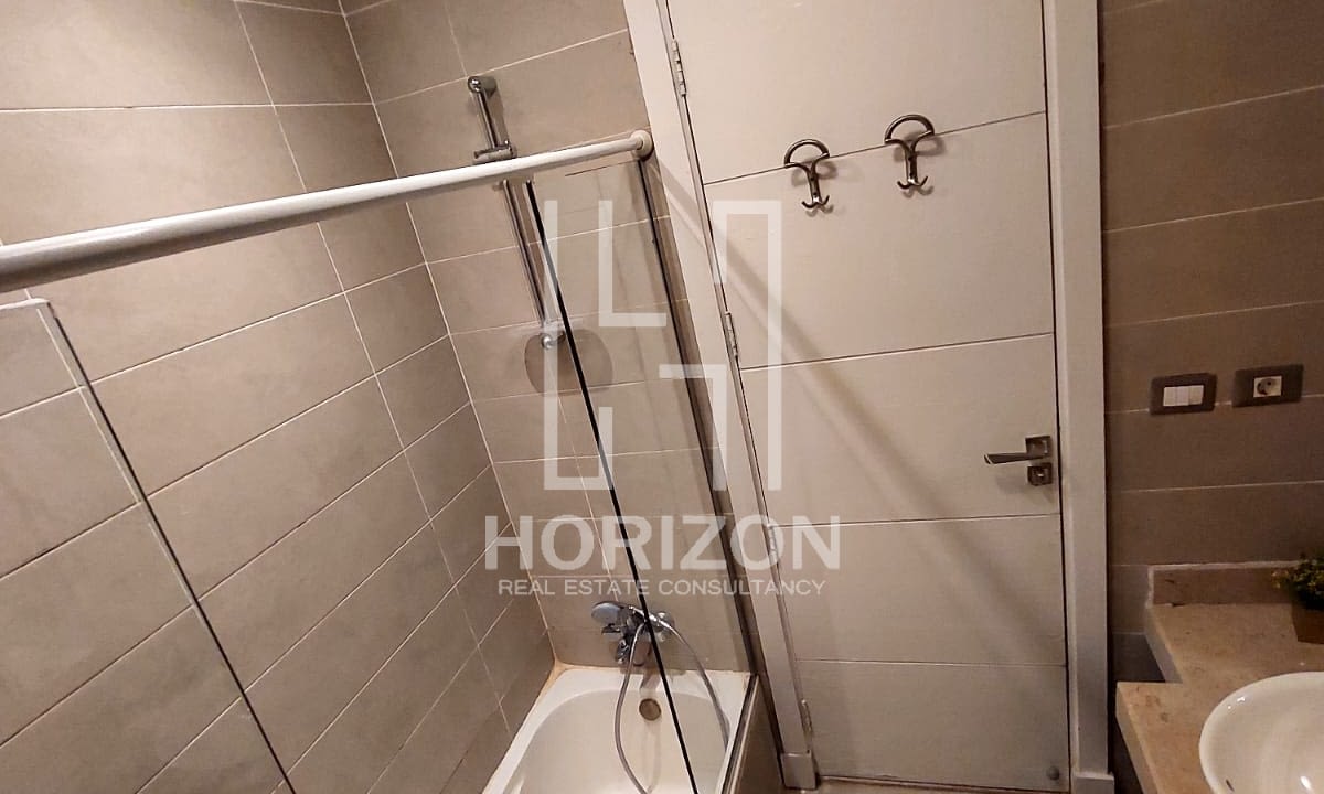 ستوديو للايجار بكمبوند ذا فيلدج التجمع الخامس القاهرة الجديدة (5)