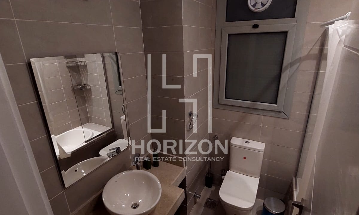 ستوديو للايجار بكمبوند ذا فيلدج التجمع الخامس القاهرة الجديدة (6)