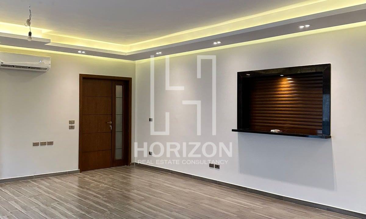 شقة للإيجار في كمبوند فيليت سكاي كوندوز القاهرة الجديدة