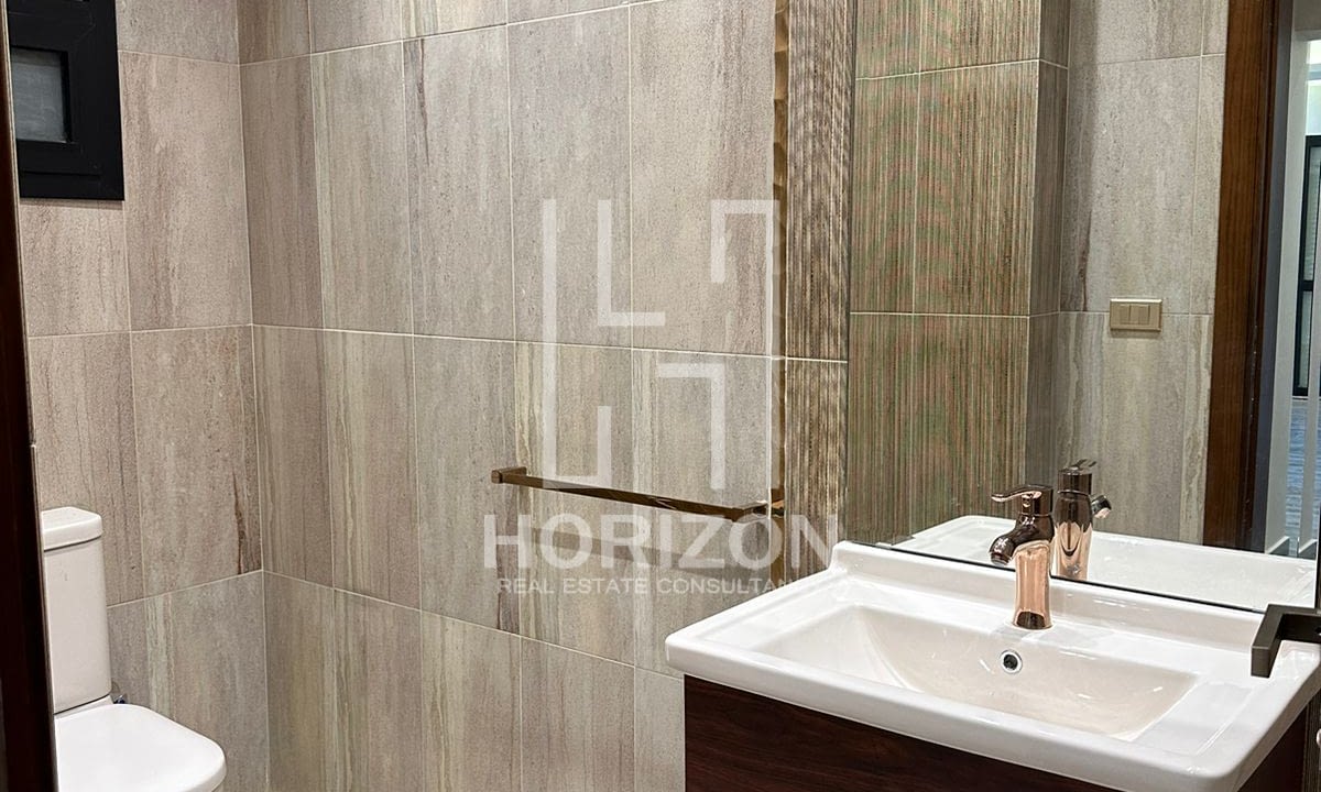 شقة للإيجار في كمبوند فيليت سكاي كوندوز القاهرة الجديدة