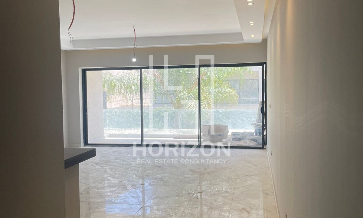 شقة للايجار في كمبوند ليك فيو ريزدنس التجمع القاهرة الجديدة