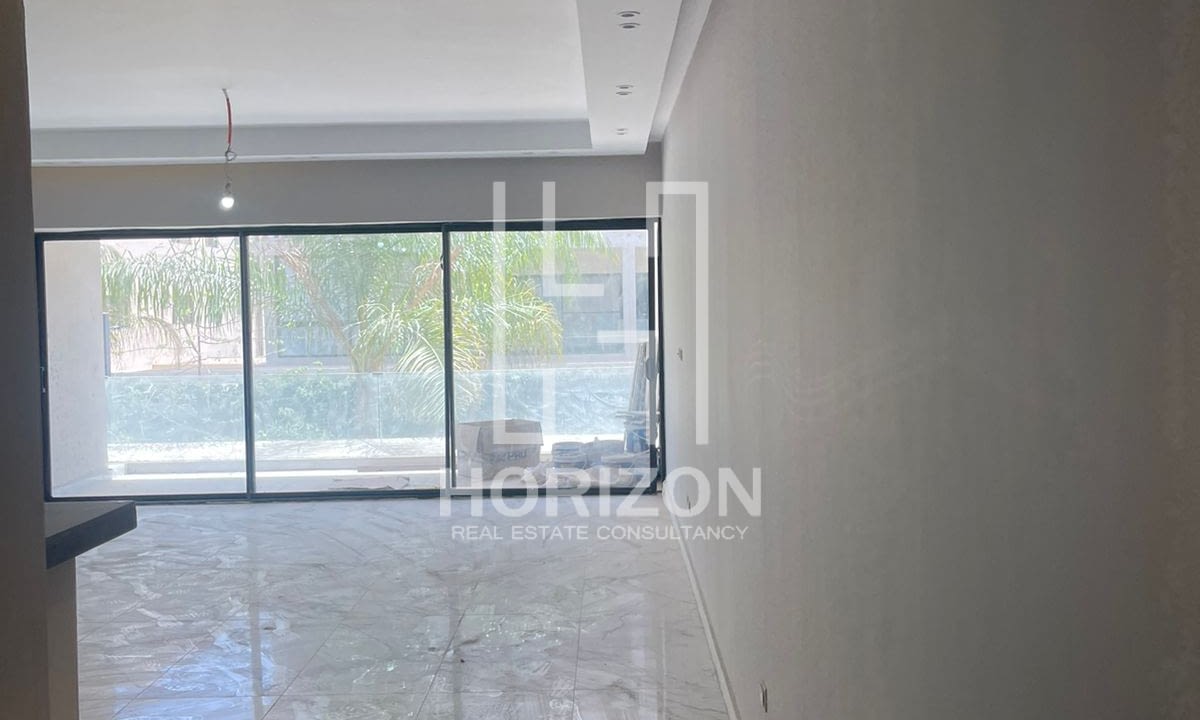 شقة للايجار في كمبوند ليك فيو ريزدنس التجمع القاهرة الجديدة