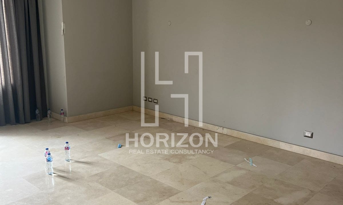 شقة للإيجار فى كمبوند فيلدج جيت بالم هيلز القاهرة الجديدة