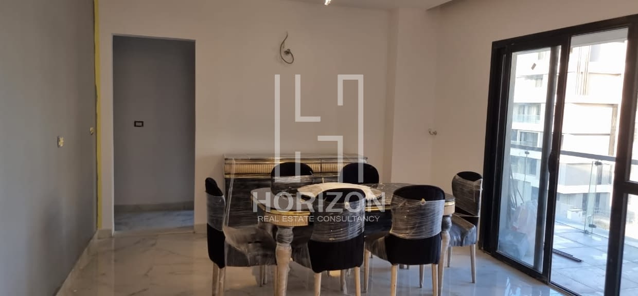 Apartment in Sky Condos Villette | Horizon Estate