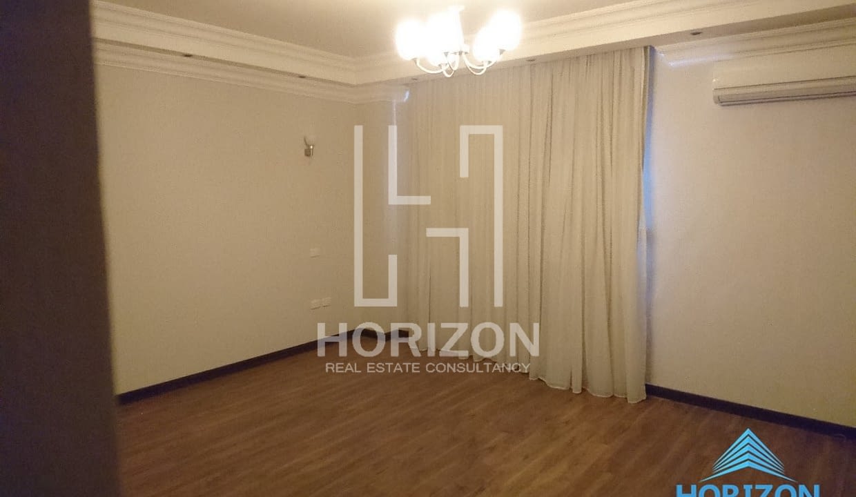 Duplex with garden for rent in West Arabella New Cairo