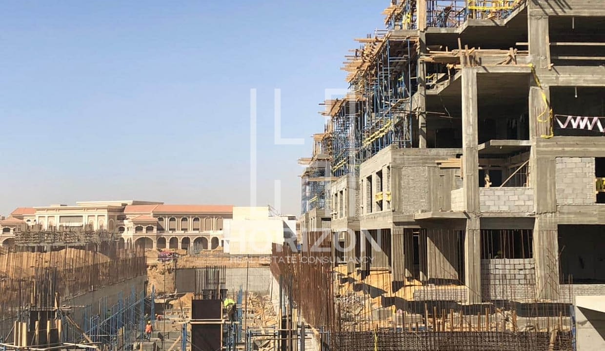 Duplex For Sale in Compound Hyde Park New Cairo