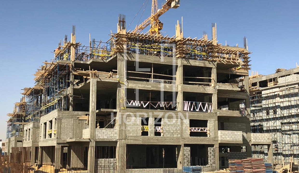 Duplex For Sale in Compound Hyde Park New Cairo