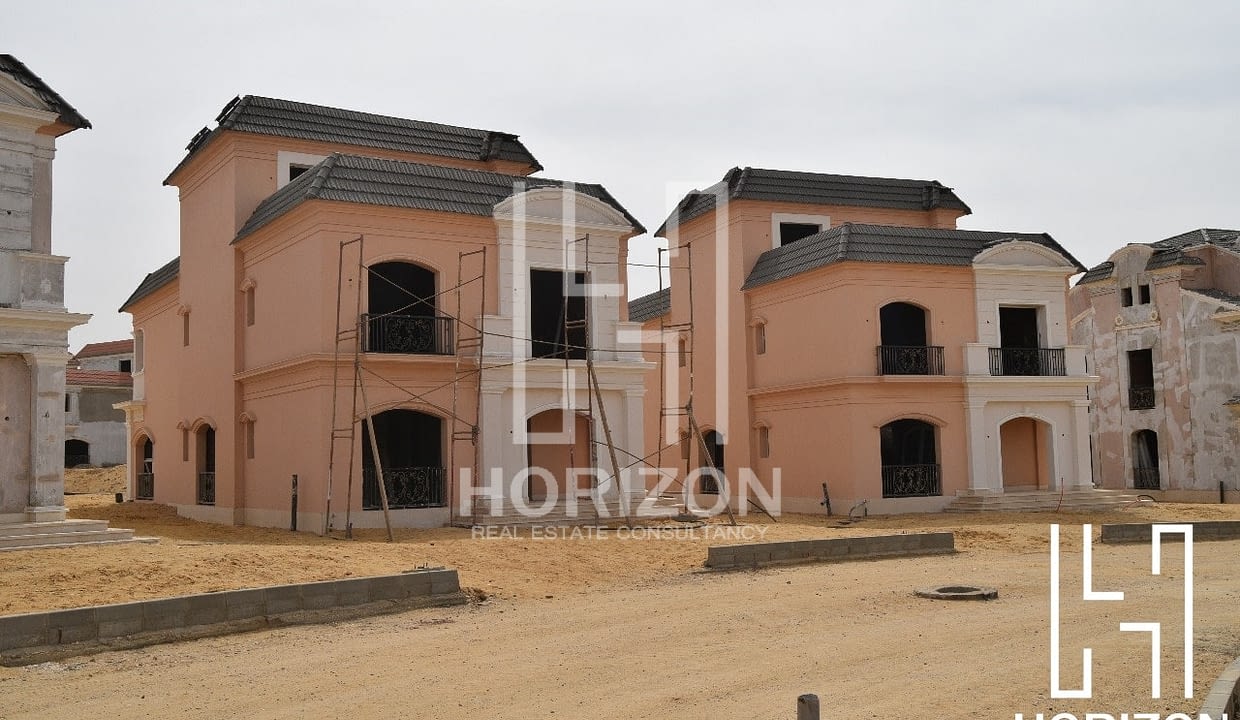 Townhouse 266 m in Layan Compound New Cairo