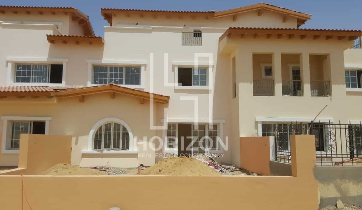 Town house in Hyde Park Cluster 4 New Cairo