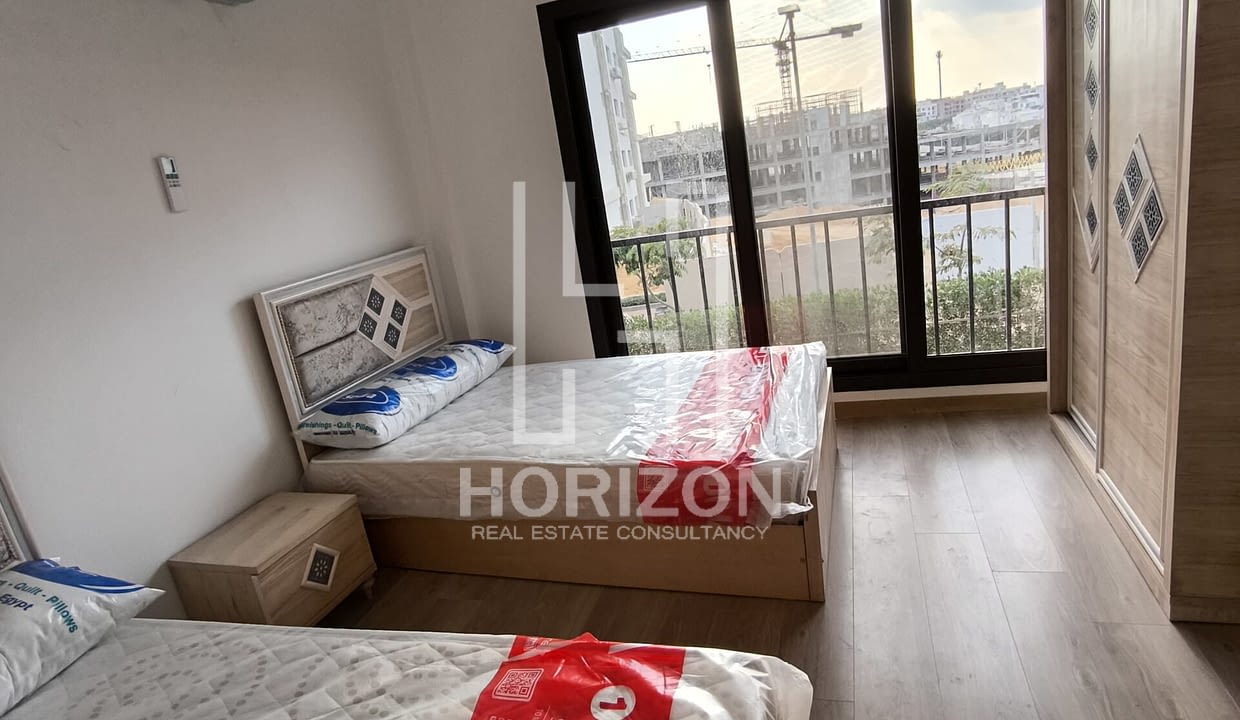 شقة للإيجار فى كمبوند فيفث سكوير المراسم التجمع الخامس القاهرة الجديدة