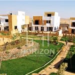 Town house middle for sale in Layan New Cairo