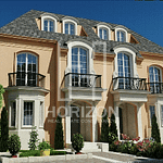 Town house middle for sale in Layan New Cairo