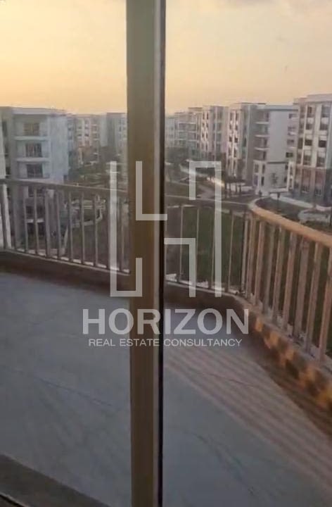 شقة للايجار فى كمبوند هايد بارك القاهرة الجديدة