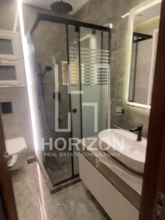 ستوديو للايجار فى كمبوند هايد بارك القاهرة الجديدة