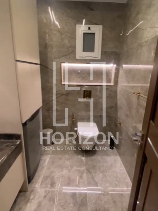 ستوديو للايجار فى كمبوند هايد بارك القاهرة الجديدة